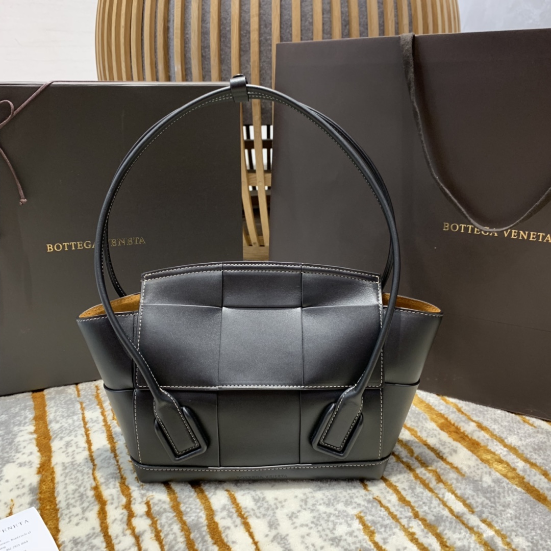 Bottega Veneta Handbag Black Bottega Veneta Handbag Black