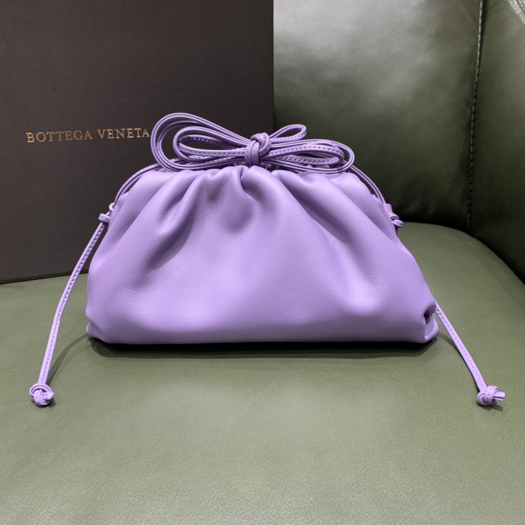 BOTTEGA VENETA THE POUCH 20 purple BOTTEGA VENETA THE POUCH 20 purple