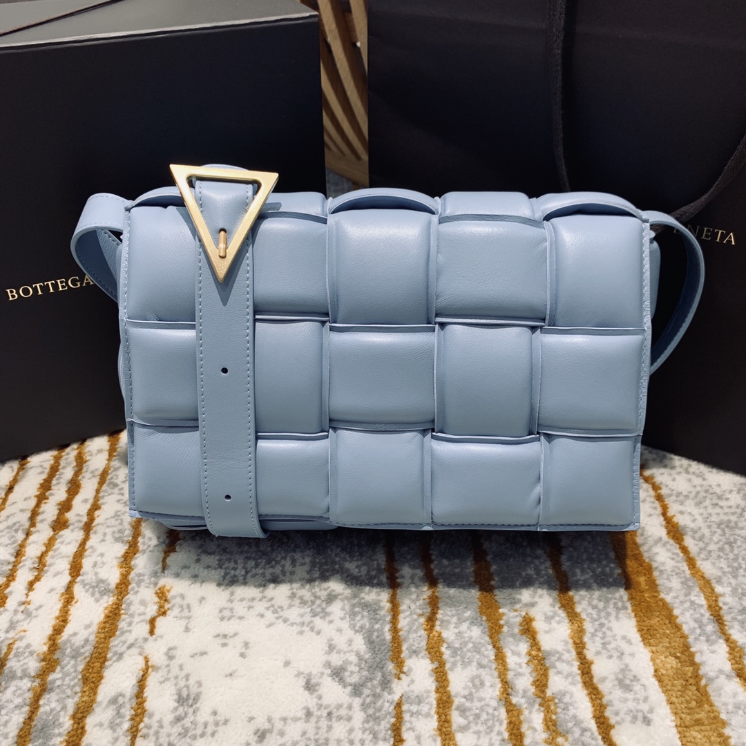 BOTTEGA VENETA HANDBAG light blue BOTTEGA VENETA HANDBAG light blue