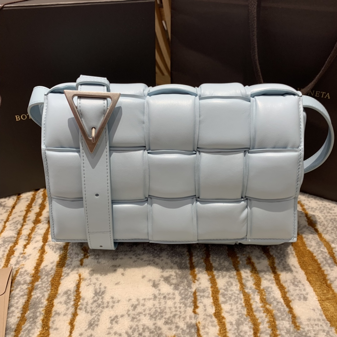 BOTTEGA VENETA HANDBAG white BOTTEGA VENETA HANDBAG white