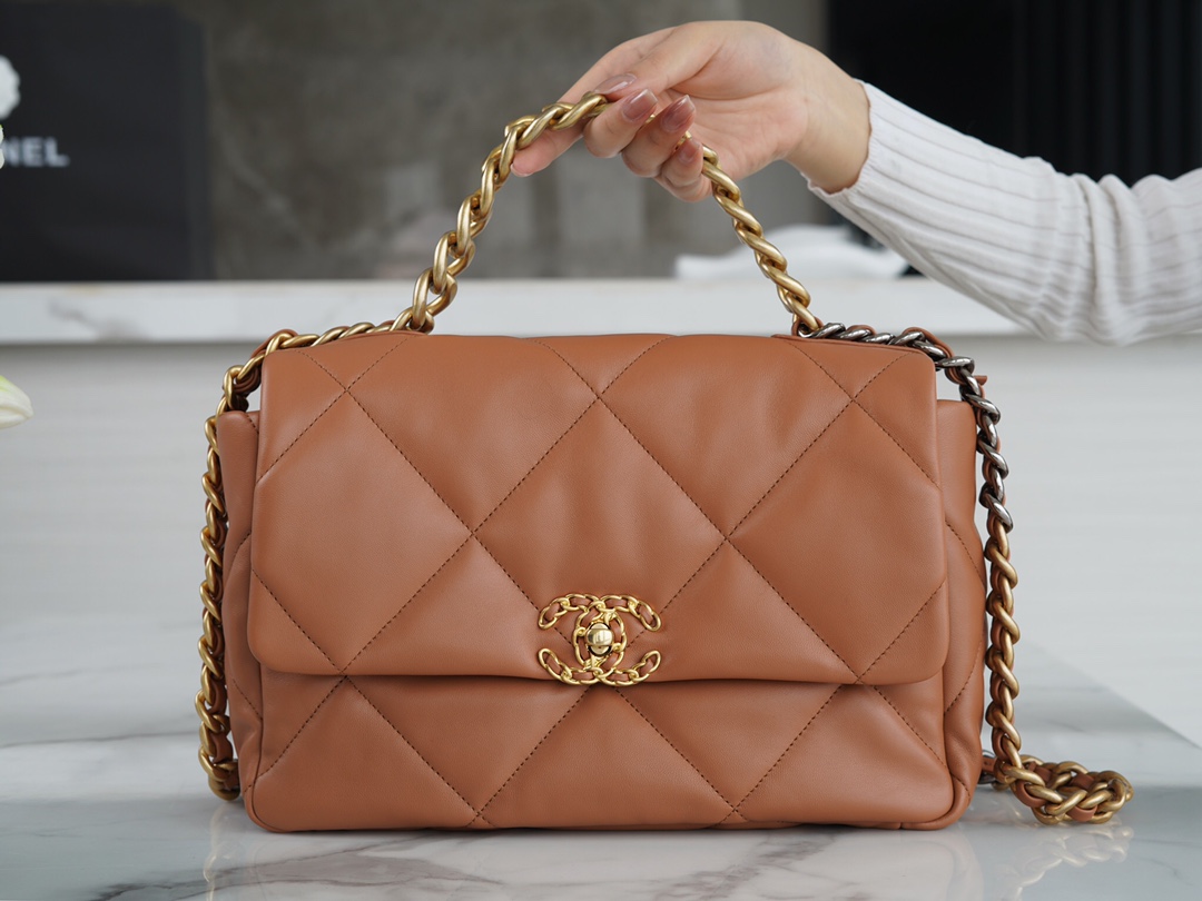 CHANEL 19 LARGE HANDBAG CHANEL 19 LARGE HANDBAG