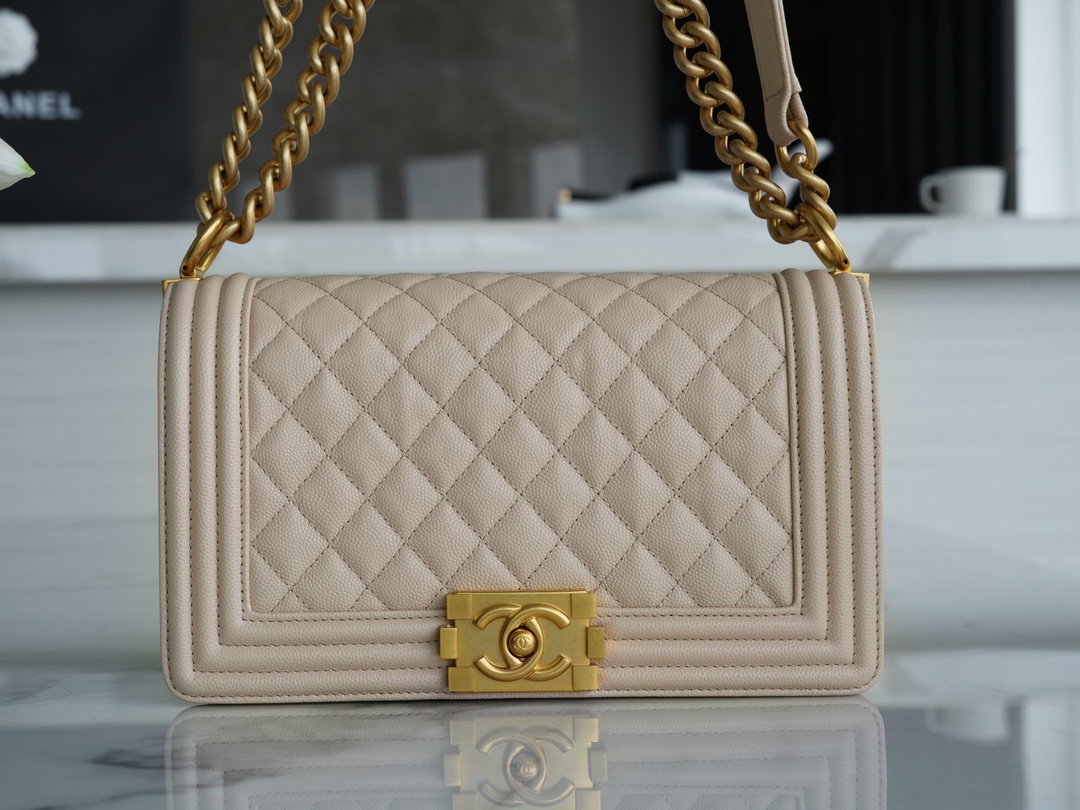 CHANEL HANDBAG Pale yellow CHANEL HANDBAG Pale yellow