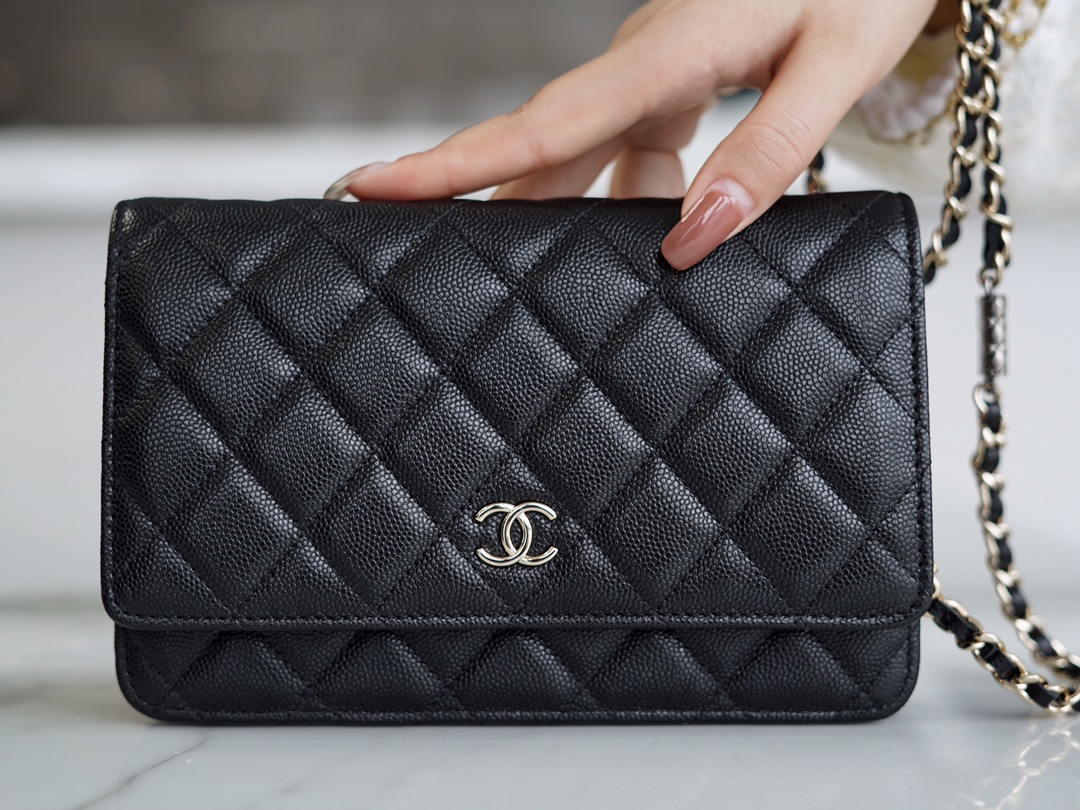 CHANEL CROSSBODY BAG black CHANEL CROSSBODY BAG black