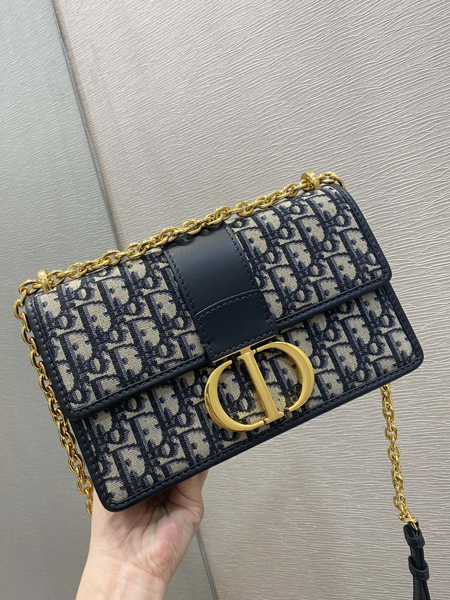 Montan Series Chain Bag Montan Series Chain Bag