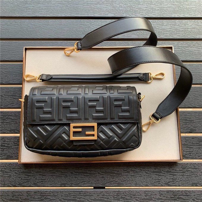 Fendi Baguette Medium (Varied Colors) Fendi Baguette Medium (Varied Colors)