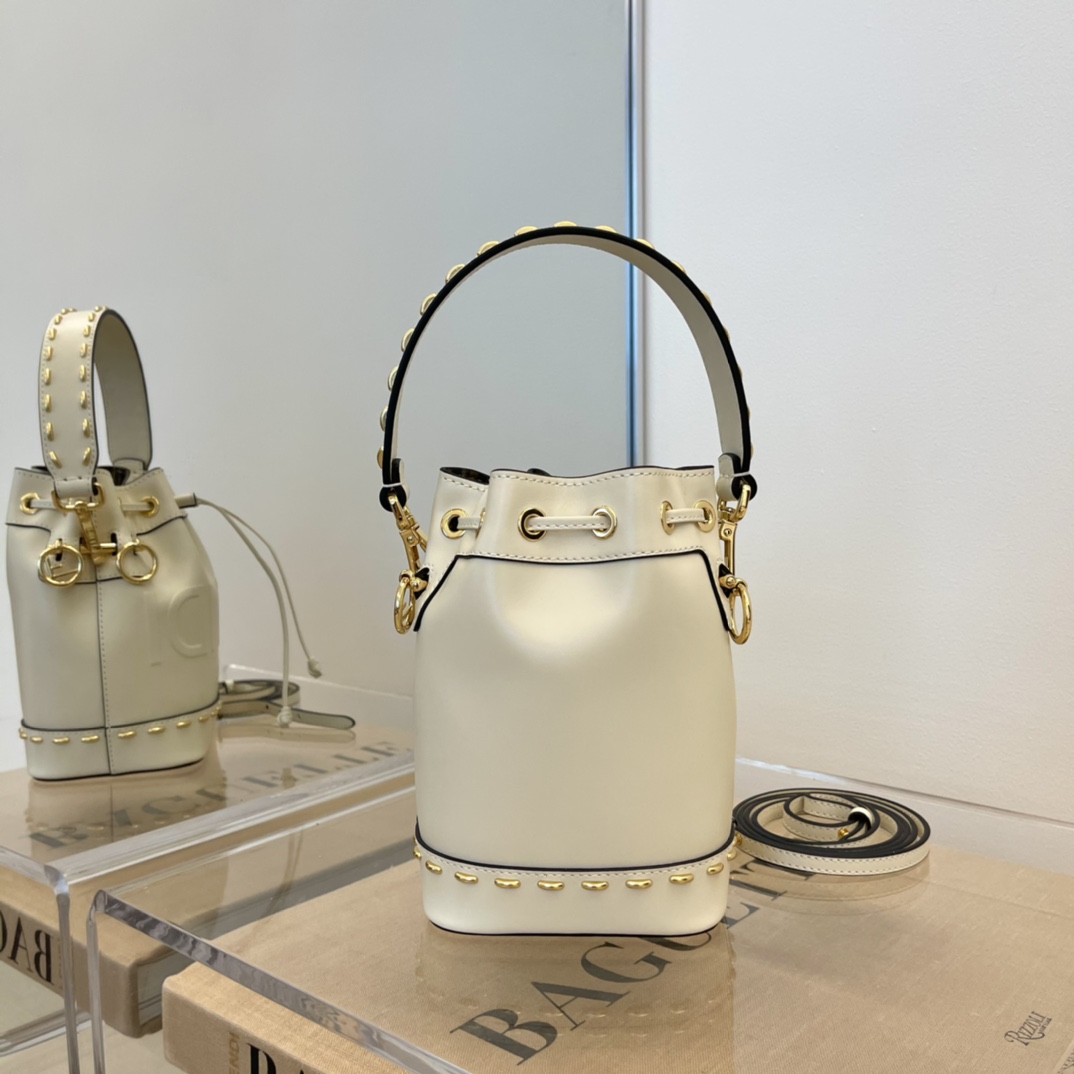 FENDI HANDBAG White FENDI HANDBAG White