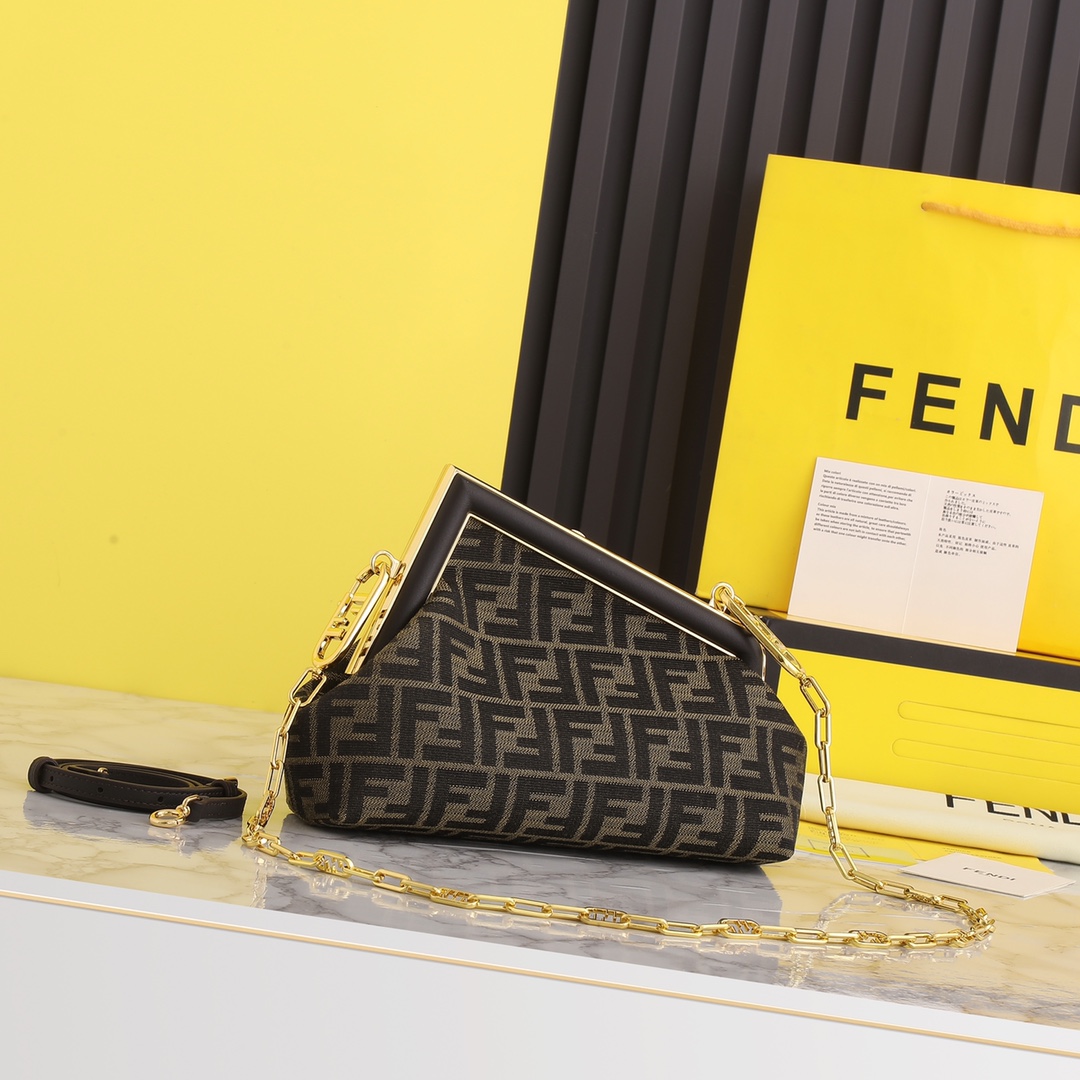 FENDI CROSSBODY BAG monogram FENDI CROSSBODY BAG monogram