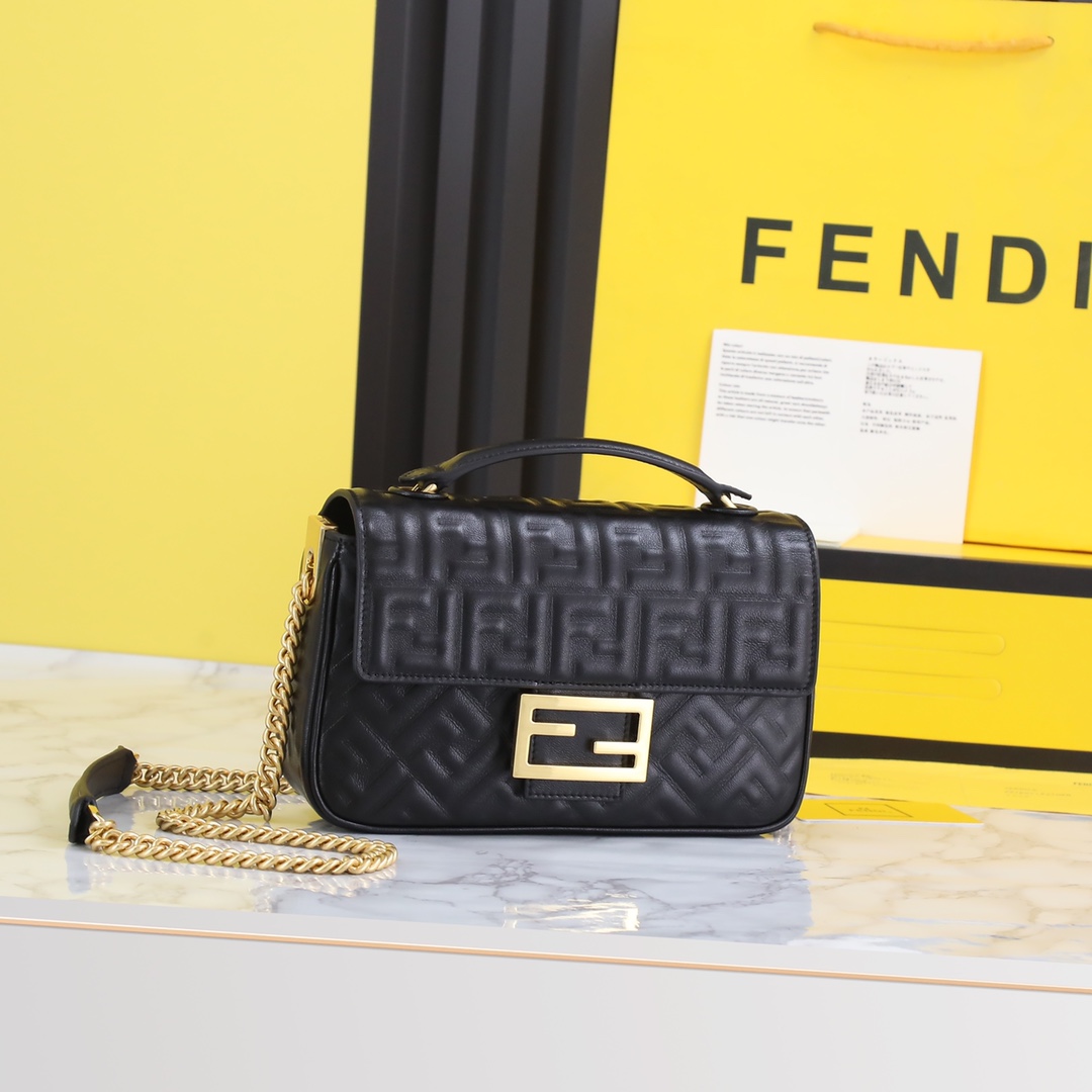 FENDI HANDBAG black FENDI HANDBAG black