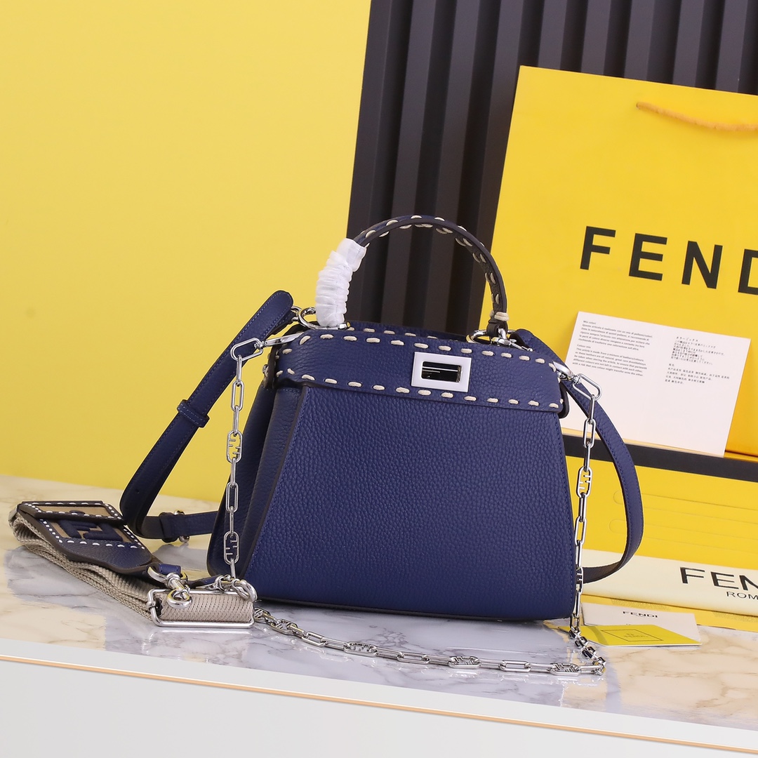 FENDI HANDBAG purple FENDI HANDBAG purple