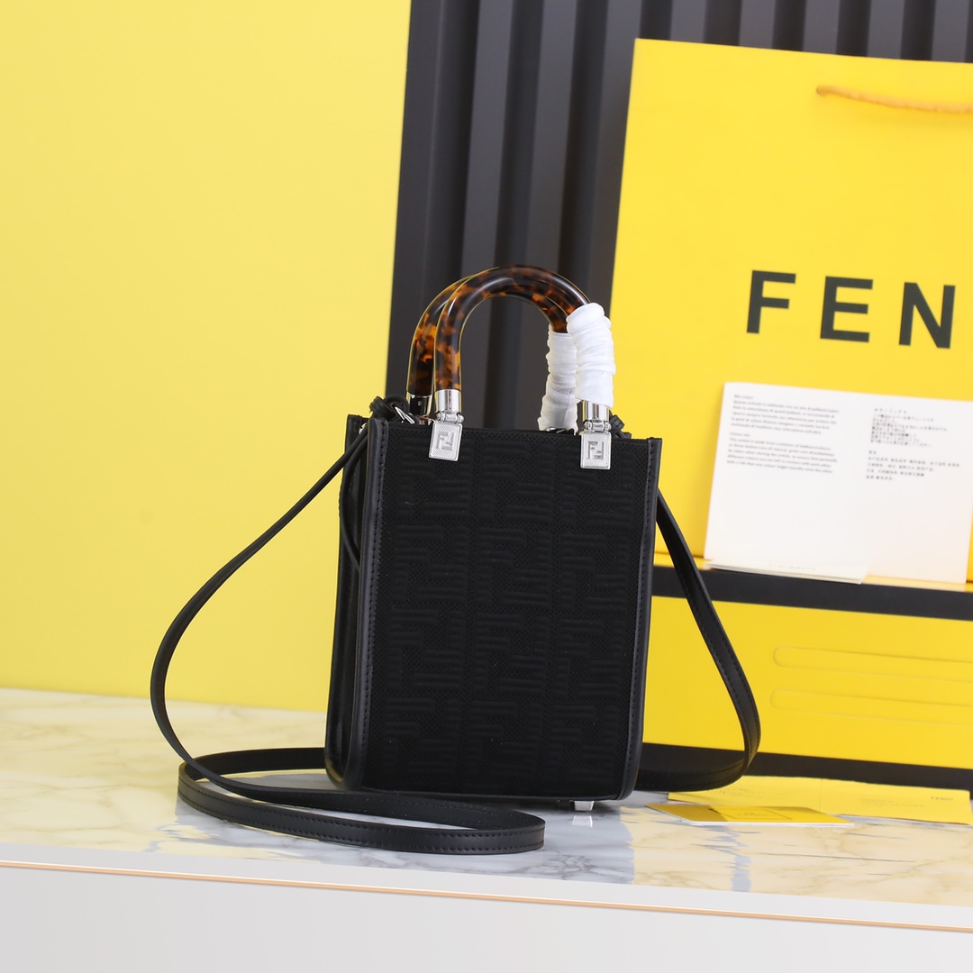 FENDI HANDBAG black FENDI HANDBAG black