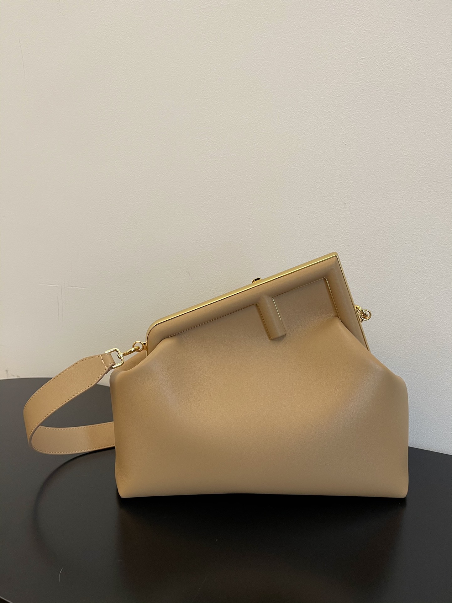 FENDI HANDBAG Buttercream FENDI HANDBAG Buttercream