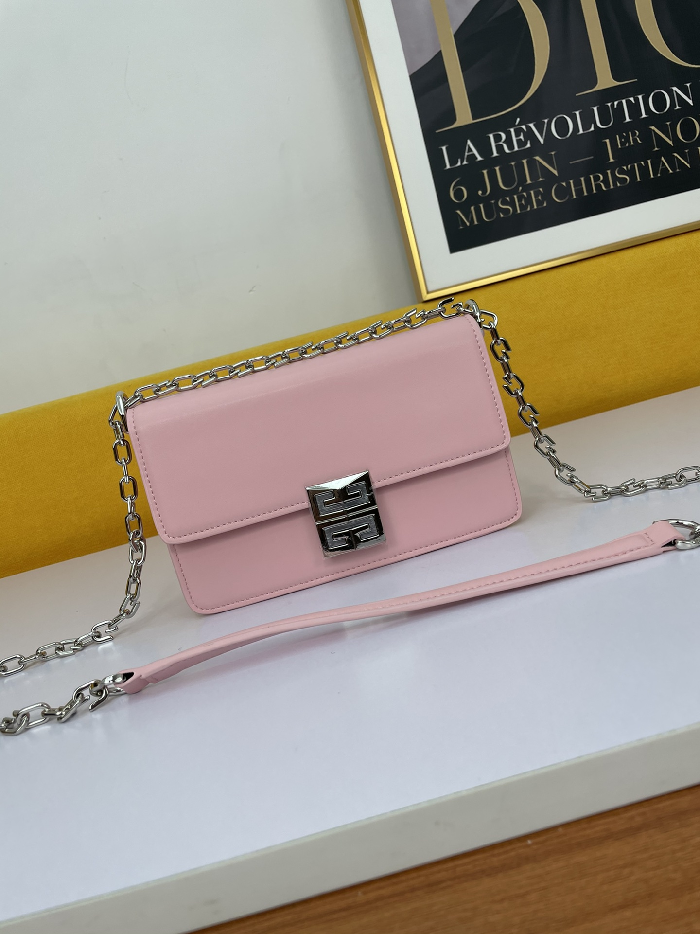 Givenchy Crossbody Bag pink Givenchy Crossbody Bag pink