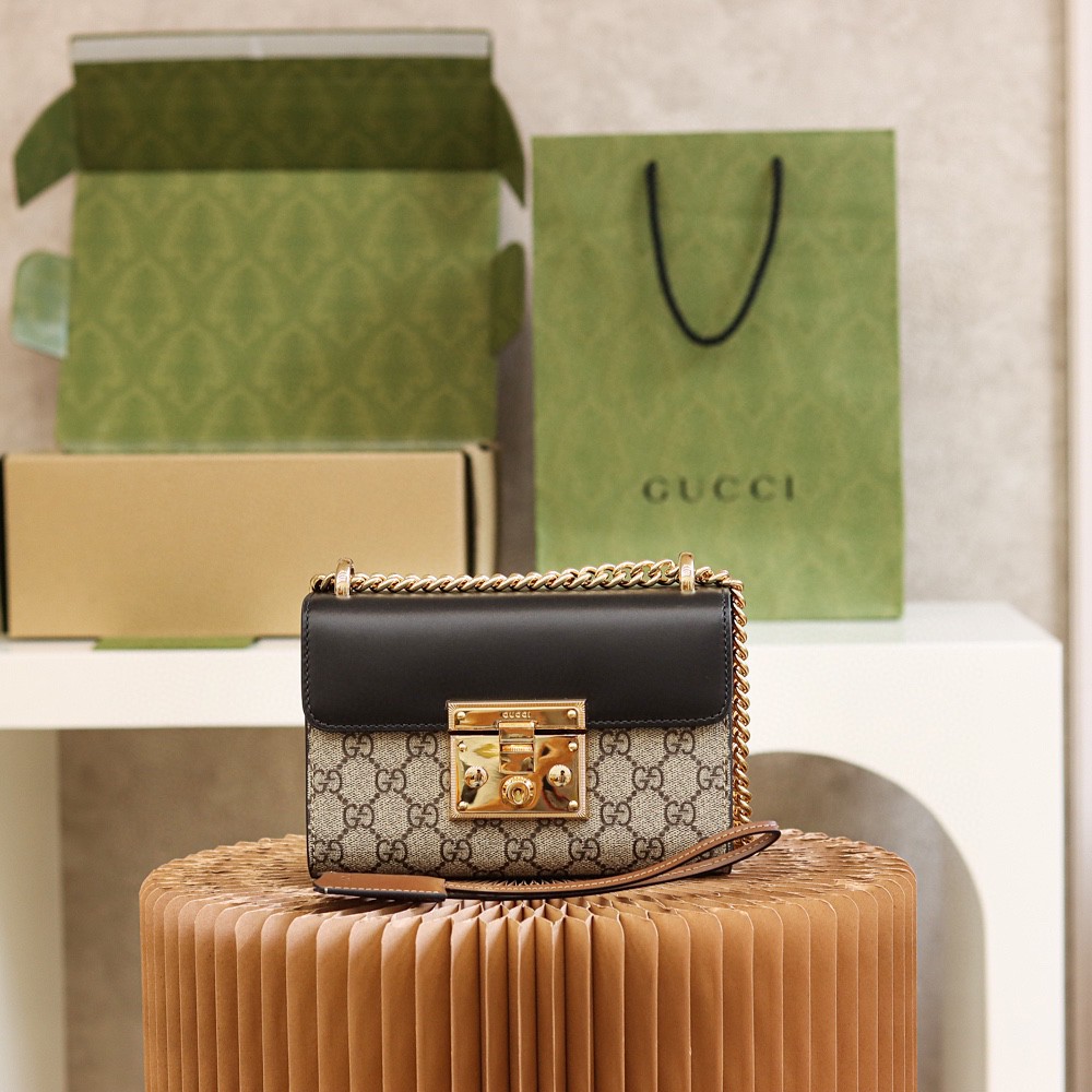 PADLOCK SMALL GG SHOULDER BAG PADLOCK SMALL GG SHOULDER BAG