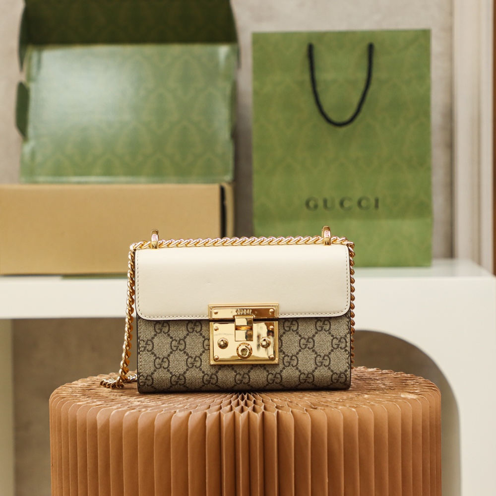 PADLOCK SMALL GG SHOULDER BAG PADLOCK SMALL GG SHOULDER BAG