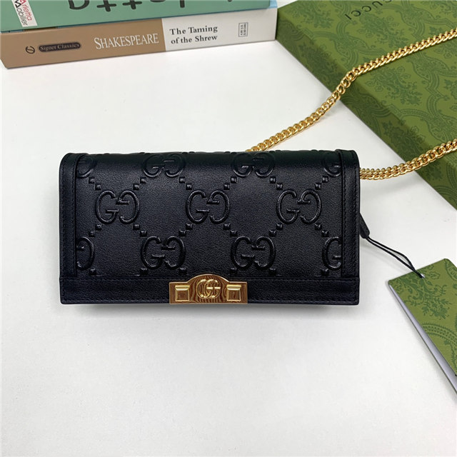 Gucci GG Wallet With Chain (Varied Colors) Gucci GG Wallet With Chain (Varied Colors)