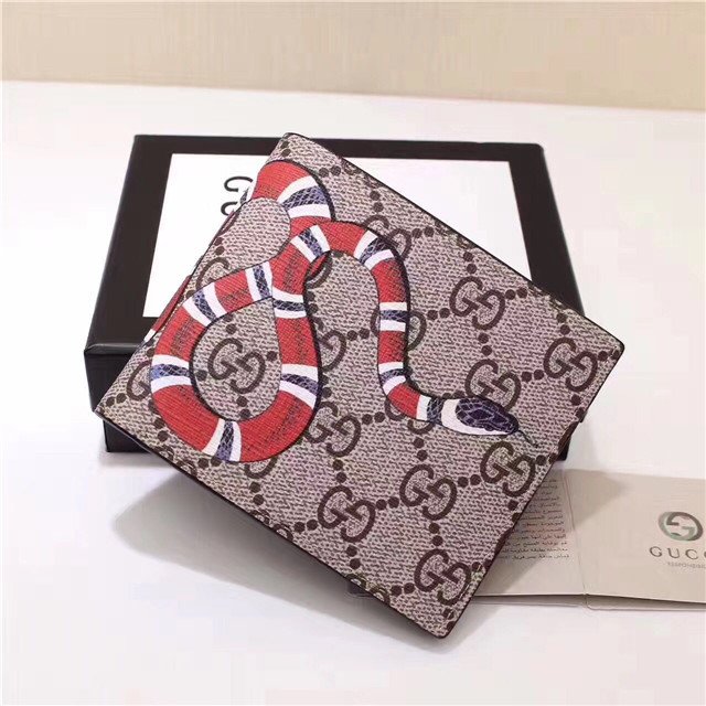 Gucci Snake Print GG Supreme Wallet Gucci Snake Print GG Supreme Wallet
