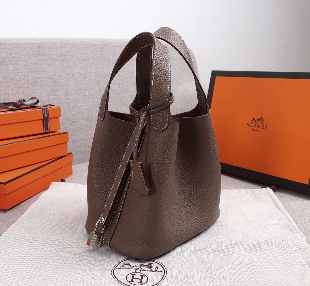 HERMES HANDBAG khaki HERMES HANDBAG khaki