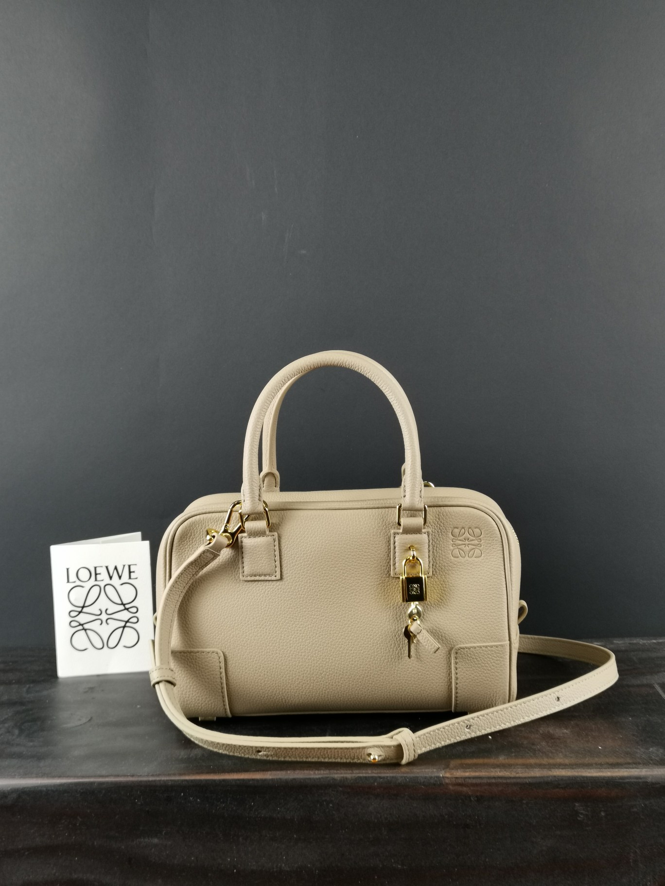 LOEWE HANDBAG Miller Beige LOEWE HANDBAG Miller Beige
