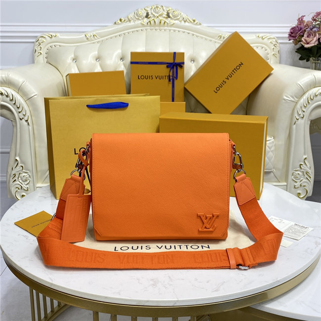 Louis Vuitton Aerogram Messenger (Varied Colors) Louis Vuitton Aerogram Messenger (Varied Colors)