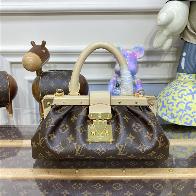 Louis Vuitton Monogram Clutch H27 M22327 Louis Vuitton Monogram Clutch H27 M22327