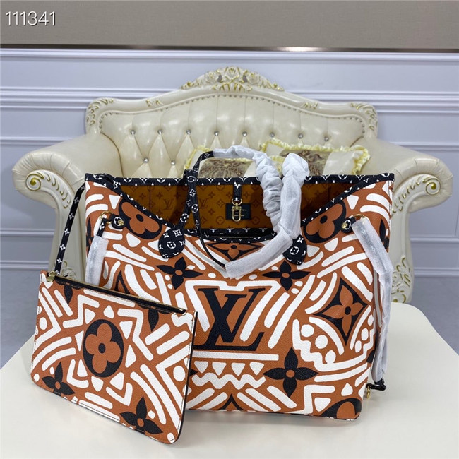 LV Crafty Neverfull MM Creme Caramel LV Crafty Neverfull MM Creme Caramel
