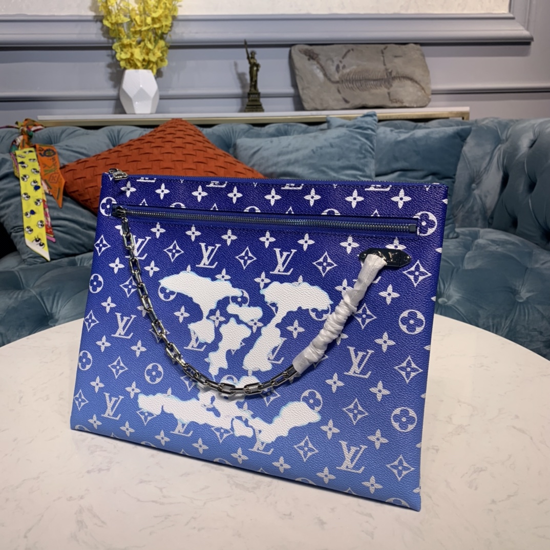 Louis Vuitton Monogram Pouch Chain Louis Vuitton Monogram Pouch Chain