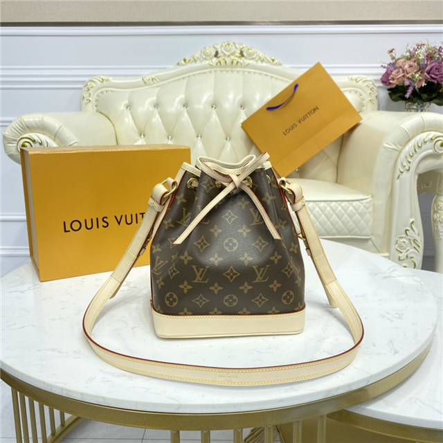 Louis Vuitton Noe BB Monogram Canvas Louis Vuitton Noe BB Monogram Canvas