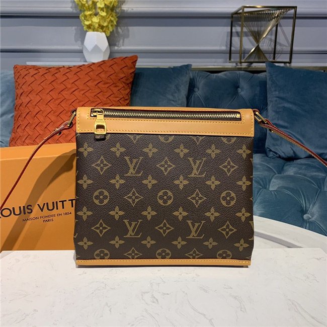 Louis Vuitton Saumur Messenger PM Louis Vuitton Saumur Messenger PM