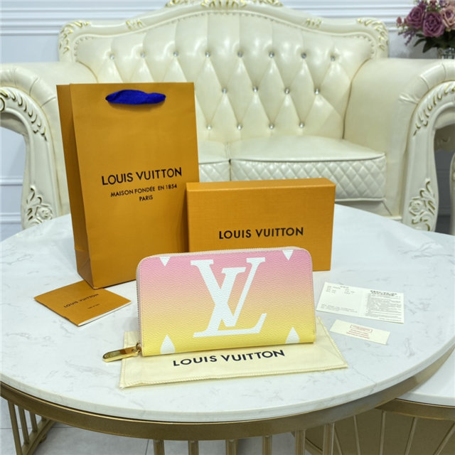 Louis Vuitton Zippy Wallet Light Pink Louis Vuitton Zippy Wallet Light Pink