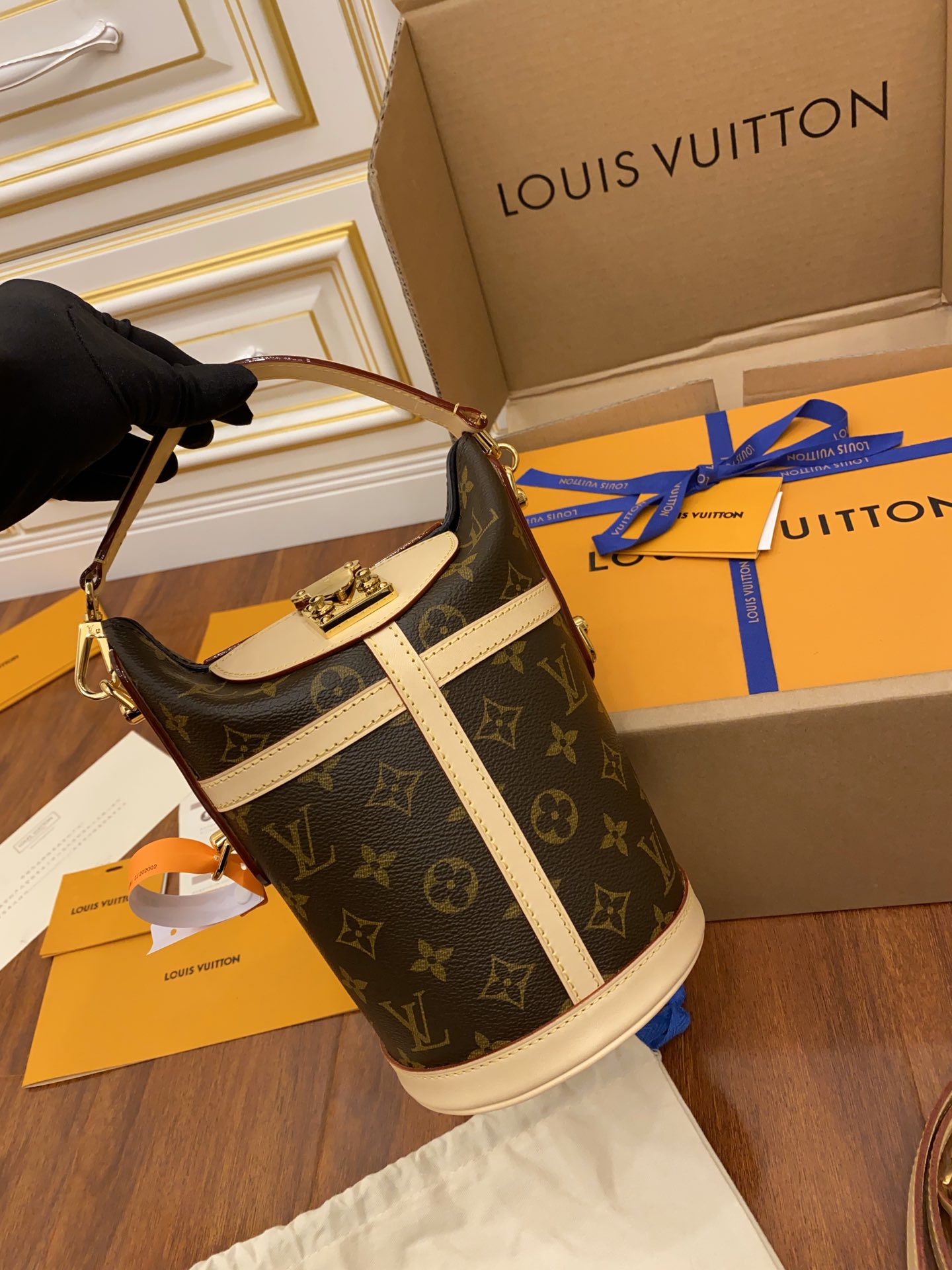 LOUIS VUITTON HANDBAG monogram LOUIS VUITTON HANDBAG monogram