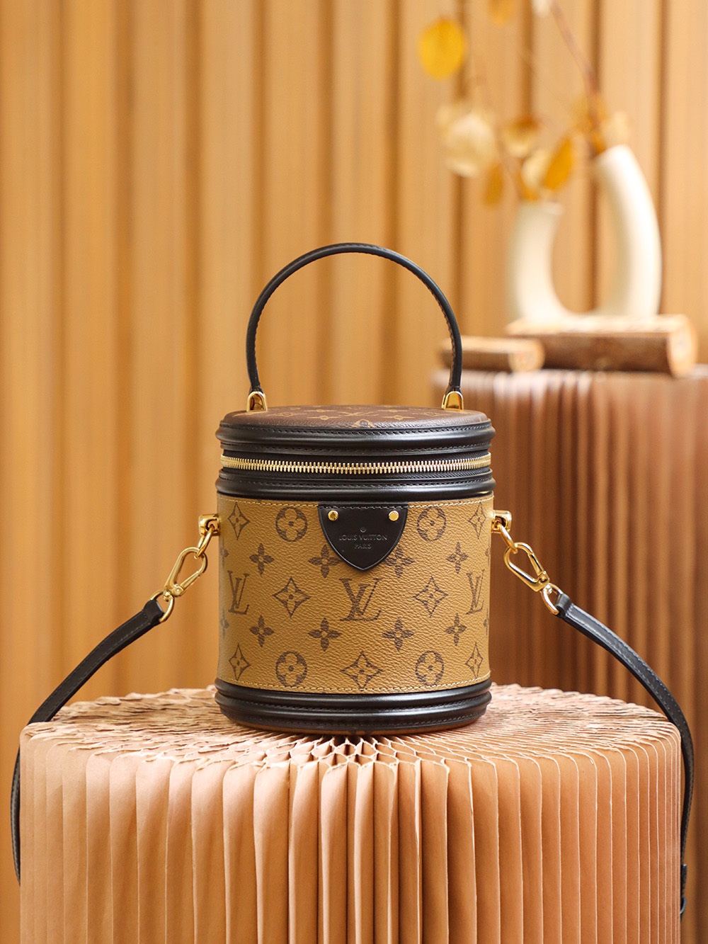 LOUIS VUITTON HANDBAG monogram LOUIS VUITTON HANDBAG monogram