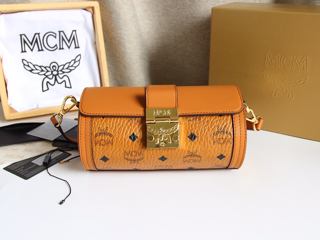 MCM WORLDWIDE crossbody bag yellow MCM WORLDWIDE crossbody bag yellow