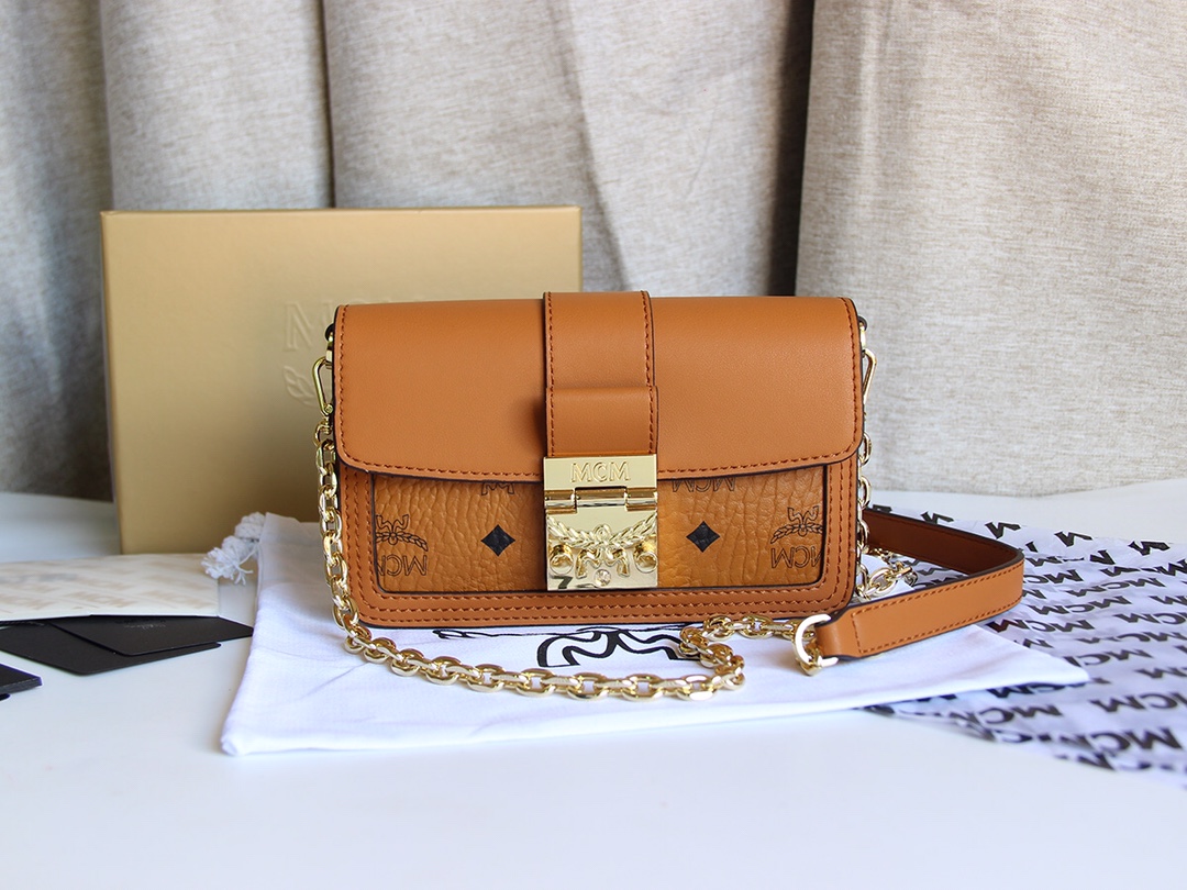 MCM WORLDWIDE CROSSBODY BAG YELLOW MCM WORLDWIDE CROSSBODY BAG YELLOW