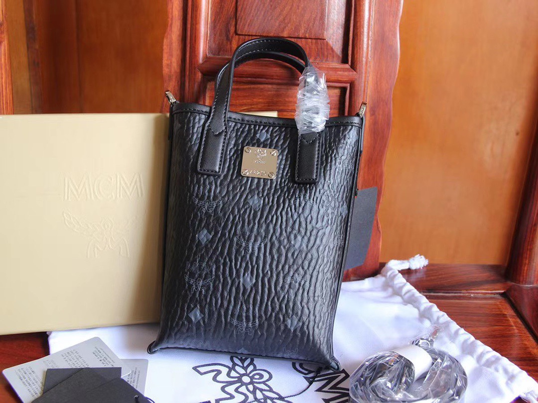 MCM WORLDWIDE CROSSBODY BAG black MCM WORLDWIDE CROSSBODY BAG black