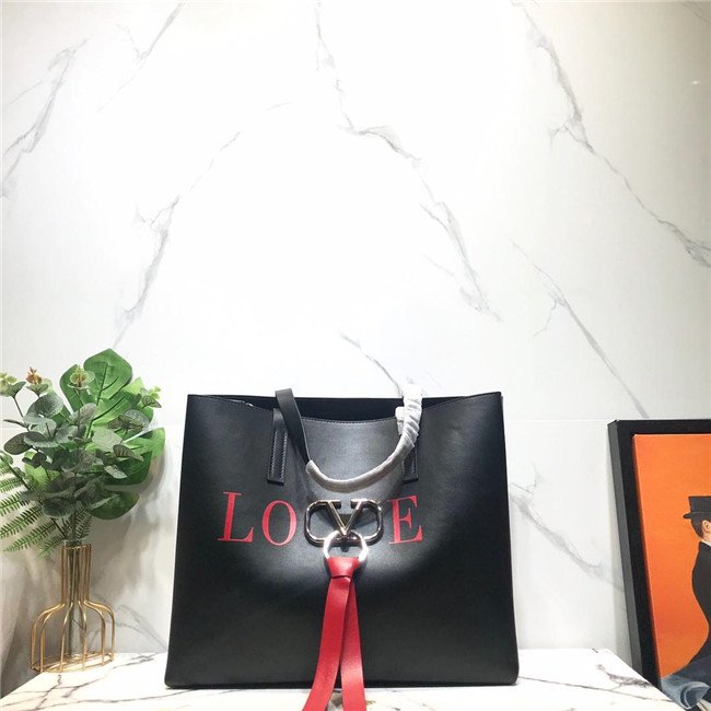 Valentino Vring Love Shopping Tote (Varied Colors) Valentino Vring Love Shopping Tote (Varied Colors)