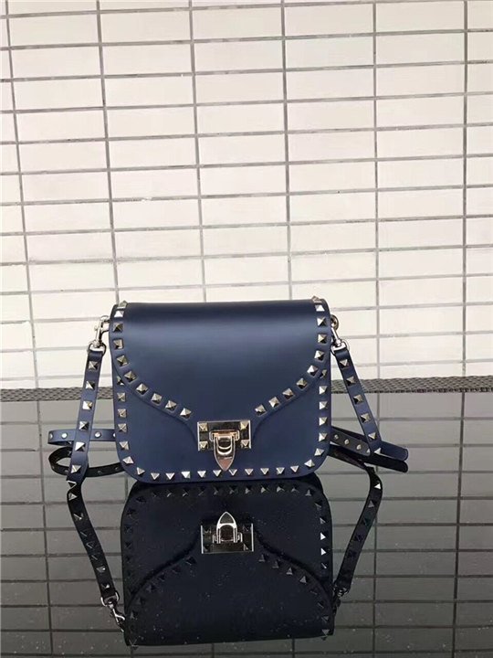 Valentino Rockstud (Varied Colors) Valentino Rockstud (Varied Colors)