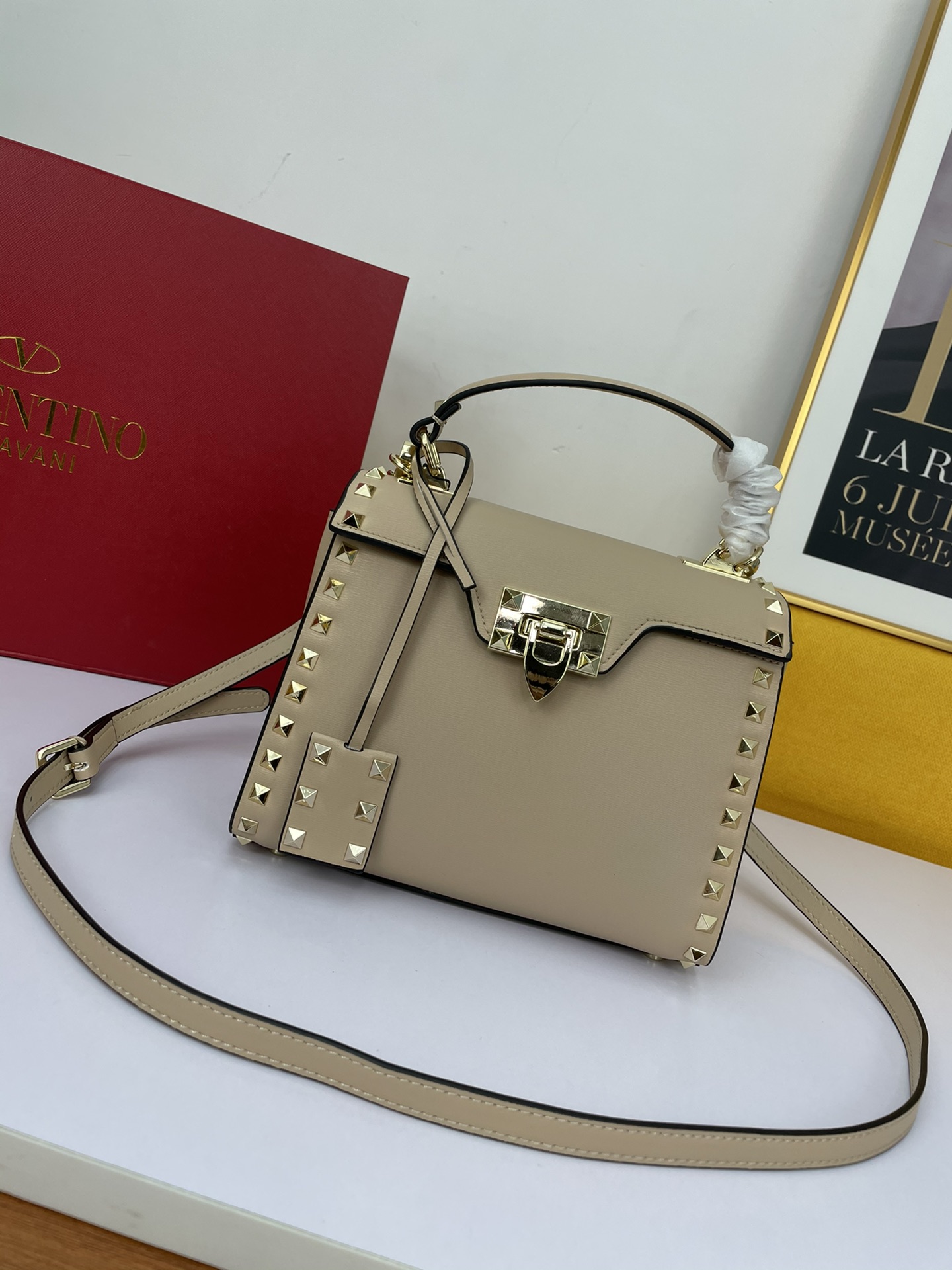 VALENTINO HANDBAG light yellow VALENTINO HANDBAG light yellow