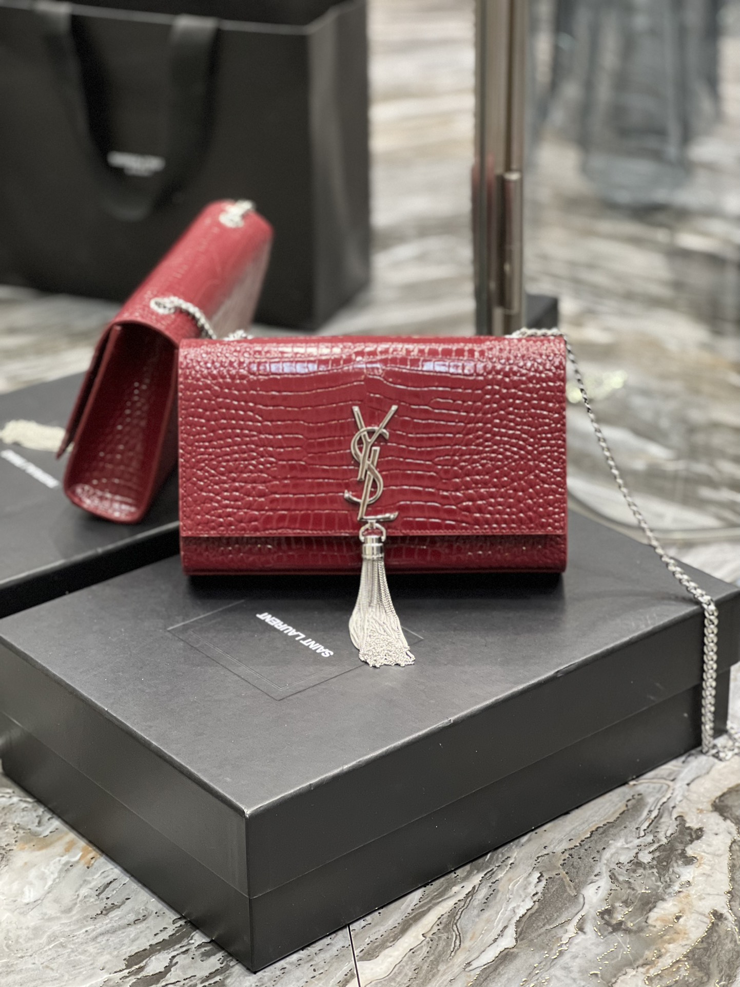 YVES SAINT LAURENT CROSSBODY BAG Red YVES SAINT LAURENT CROSSBODY BAG Red