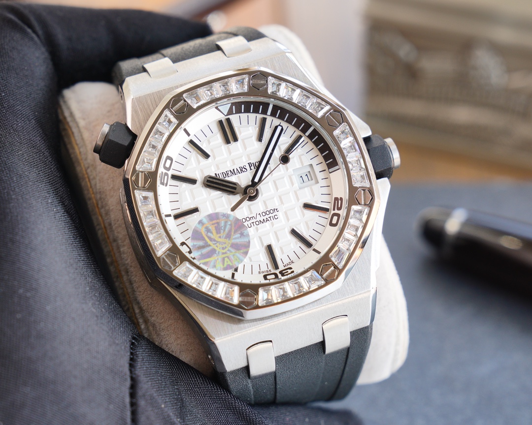 Audemars Piguet 15710ST.OO.A002CA.01 Royal Oak Offshore Men’s Mechanical Watch Audemars Piguet 15710ST.OO.A002CA.01 Royal Oak Offshore Men’s Mechanical Watch