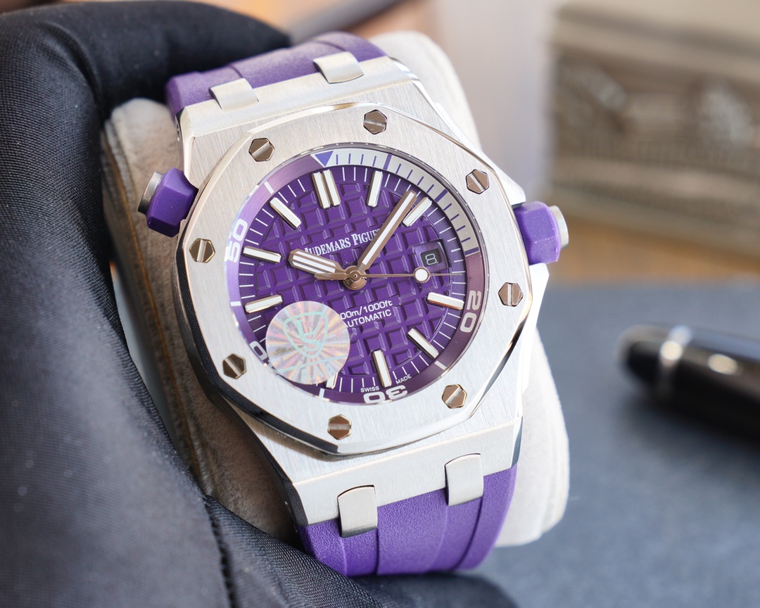 Audemars Piguet 15710ST.OO.A002CA.01 Royal Oak Offshore Men’s Mechanical Watch Audemars Piguet 15710ST.OO.A002CA.01 Royal Oak Offshore Men’s Mechanical Watch