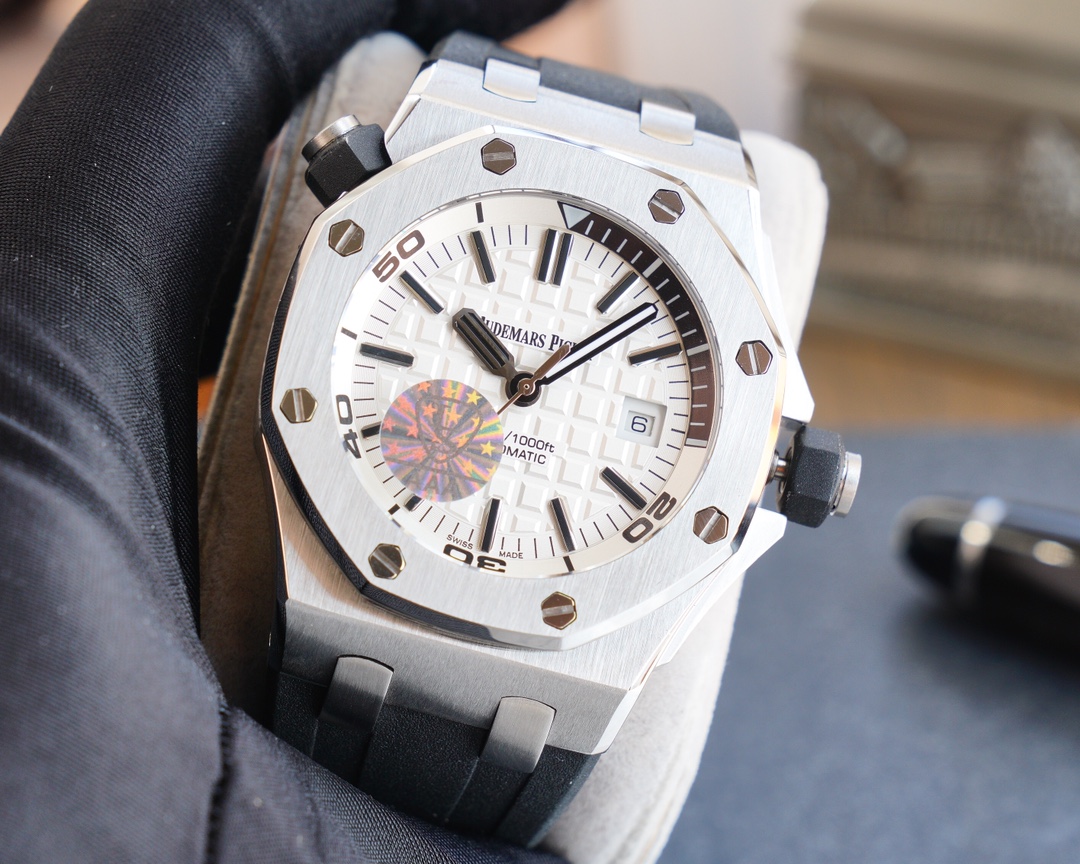 Audemars Piguet 15710ST.OO.A002CA.01 Royal Oak Offshore Men’s Mechanical Watch Audemars Piguet 15710ST.OO.A002CA.01 Royal Oak Offshore Men’s Mechanical Watch