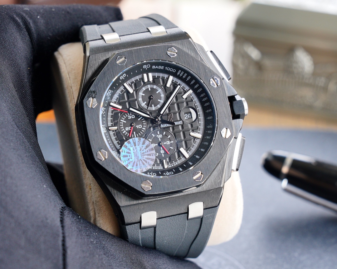 Audemars Piguet Royal Oak Offshore Limited Edition Multi-function Mechanical Watch Audemars Piguet Royal Oak Offshore Limited Edition Multi-function Mechanical Watch