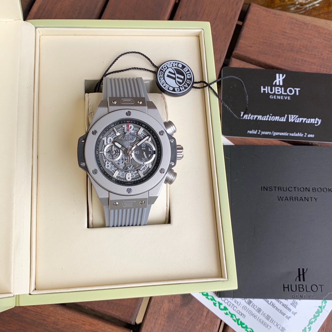 HublotBIG BANG seriesMen’s wristwatch HublotBIG BANG seriesMen’s wristwatch