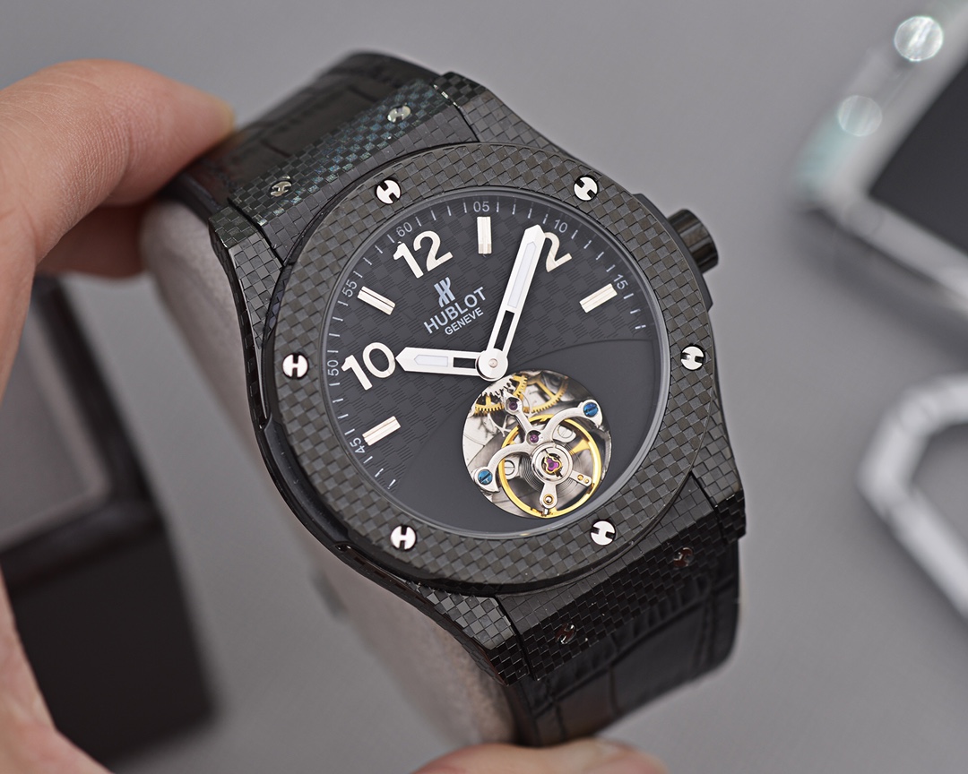 Hublot BIG BANG Series Men’s Watch Hublot BIG BANG Series Men’s Watch