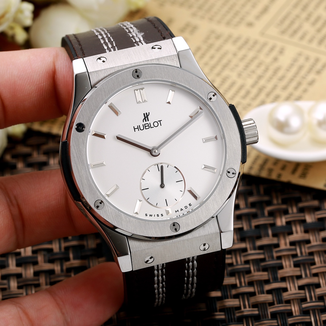 Hublot Men’s Mechanical Wristwatch Hublot Men’s Mechanical Wristwatch
