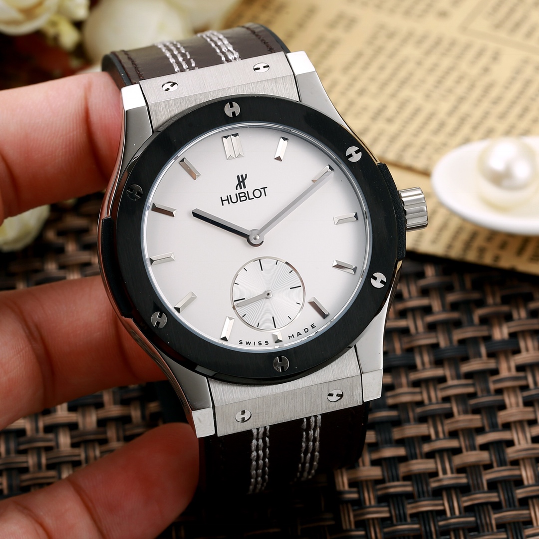 Hublot Men’s Mechanical Wristwatch Hublot Men’s Mechanical Wristwatch