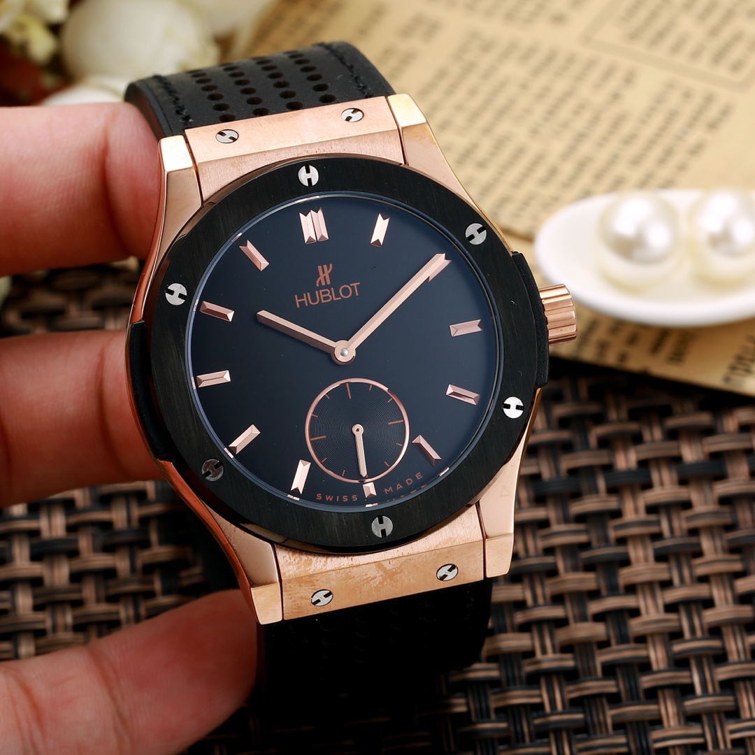 Hublot Men’s Mechanical Wristwatch Hublot Men’s Mechanical Wristwatch