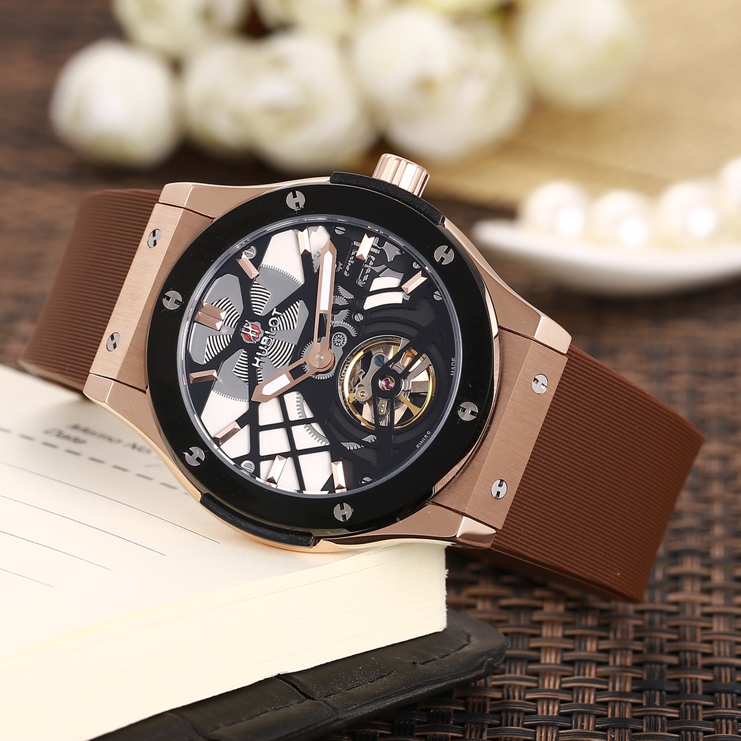 Hublot Men’s Mechanical Wristwatch Hublot Men’s Mechanical Wristwatch