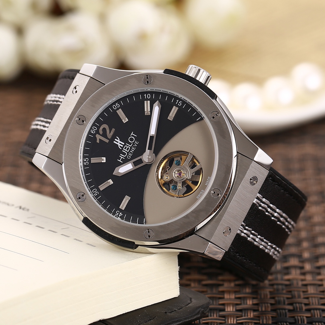 Hublot Men’s Mechanical Wristwatch Hublot Men’s Mechanical Wristwatch