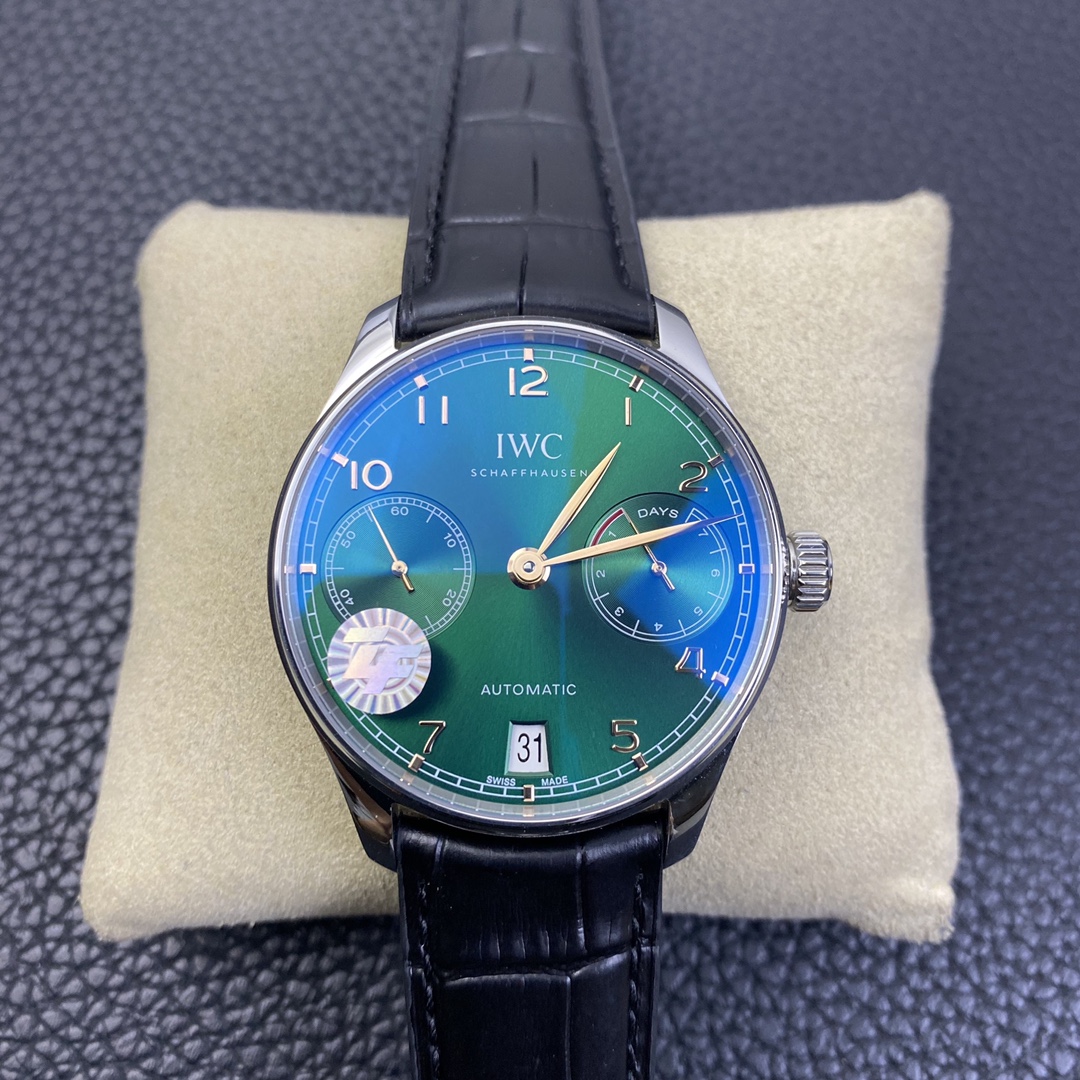 Universal Portugal 42 Series IW500112 Lawrence Limited Edition Watch Universal Portugal 42 Series IW500112 Lawrence Limited Edition Watch